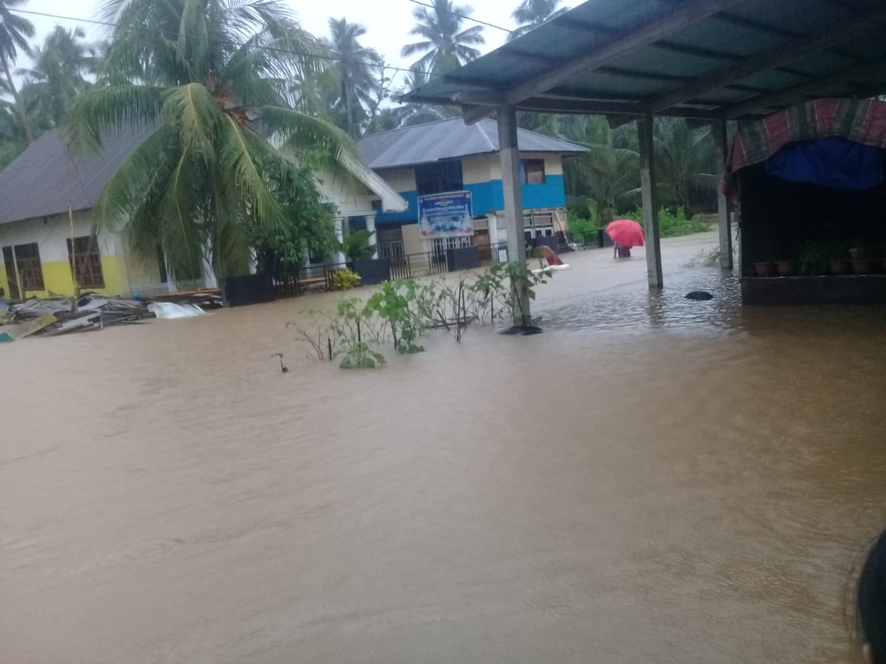 Hujan Seharian Kampung Laine Terendam Banjir